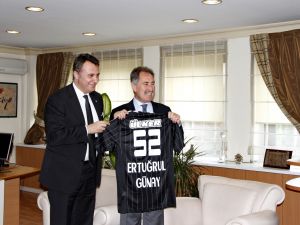 Kültür Ve Turizm Bakanı Günay, Beşiktaş Heyetini Kabul Etti