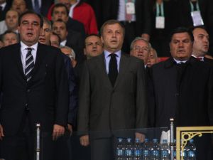 İbrahim Yazıcı İle Yıldırım Demirören Arasında Soğuk Rüzgar