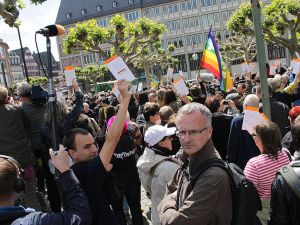 Frankfurt Savaş Alanına Döndü