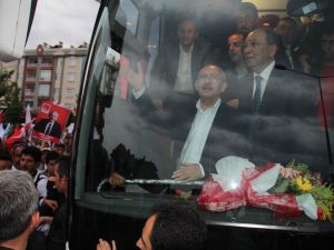 Kılıçdaroğlu Ezilme Tehlikesi Geçirdi