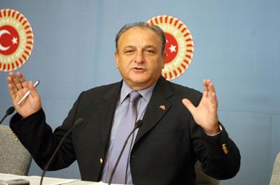 Patrikhane ekümenikliği kabul ettirmiştir 