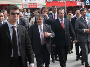 İçişleri Bakanı Şahin’e Koruma Duvarı