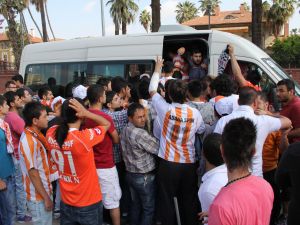 Adanada Süper Lig İzdihamı