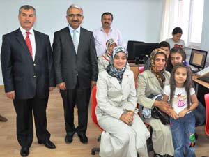 Müdür Alkan, Okullar Hayat Olsun çalışmalarını inceledi.