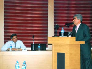 Zirvedekiler Buluşuyor seminerinin yedicisi de yapıldı.