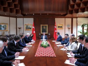 Cumhurbaşkanı Gül, Alman Sanayi Ve Ticaret Odaları Birliği Heyetini Kabul Etti