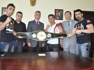 Kick Boks Dünya Şampiyonu Varol Afşin’de