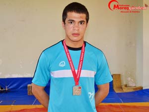 Güreşcimizin Büyük Başarısı