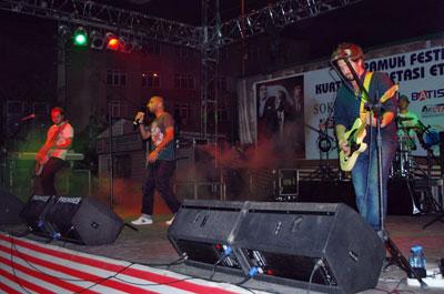 Gripin, Aydını çoşturdu