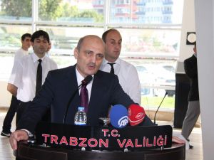 Bakanlar Davutoğlu Ve Bayraktar Trabzon’da Sivil Toplum Kuruluşları İle Yemekte Buluştu