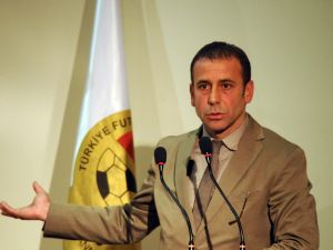 A Milli Futbol Takımı Teknik Direktörü Abdullah Avcı: