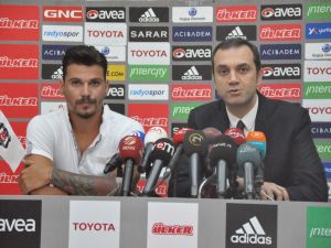 Beşiktaş, Ersan İle Sözleşme Yeniledi