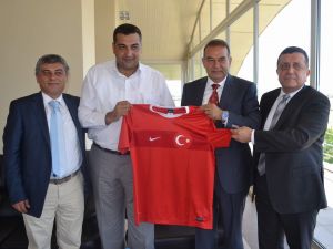 Tff İcra Kurulu Üyesi Koşardan Turgutluspora Ziyaret