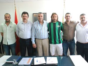 Akhisarspor Belediyespor, Emin Aladağ İle Sözleşme İmzaladı