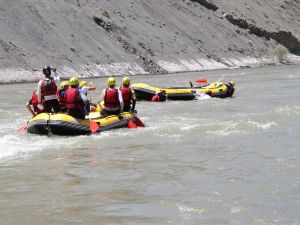Erzincan’da Rafting Eğitimi