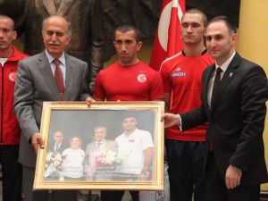 Londra Olimpiyatlarında Bursanın Gururu Olacaklar