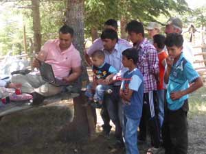 Veliler “Yiboda Yaşam” Filmini İzlediler