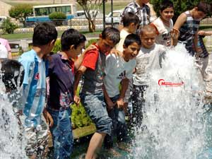 Kahramanmaraşta sıcaklık yaşamı etkiliyor