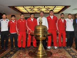 Melih Gökçekten, Olimpiyatlara Katılan Sporculara Müjde