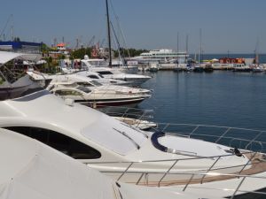 Türkiye’nin İlk Ve Tek Yat Marketi İzmir Levent Marina’da Açılıyor