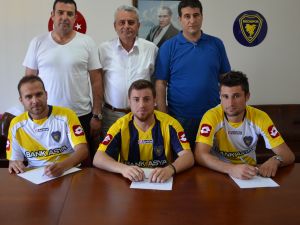 Bucaspor’da 3 İmza Birden