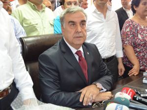 İzmir Ak Parti İl Başkanı Akay Tekrar Koltuğuna Oturdu