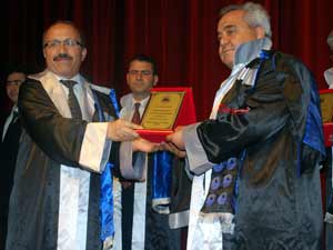 Prof. Dr. Özgül’e Bilim Ödülü