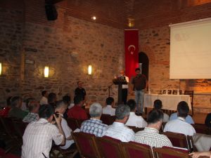 Taraftar, Polis Ve Kulüp Yöneticileri Sporda Şiddeti Önlemek İçin Toplandı