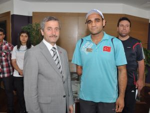 Şahinbey’li Sporcu Karakuş Milli Takım Kampında