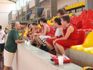 Basketbolun Genç Yıldızları Foça’da Kampta