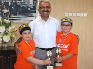 Menar’lı öğrenciler Alkan’ı ziyaret etti