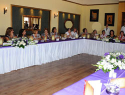   Milletvekili Eşleri İzmirde Buluştu