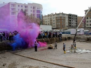 Ak Partili Çelik, Temel Atma Törenine Katıldı