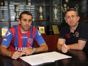 Karabükspor’da Birol Hikmet Ve Erdem Özgenç Sözleşme Yeniledi