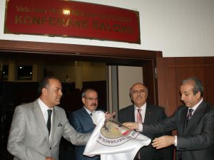 Bakan Eker, Mehmet Akif Ersoy Konferans Salonunu Açtı