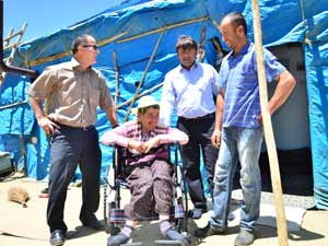 Dondurma Çubuklarıyla 34 Adet Tekerle Sandalye Aldı