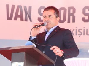 Van’a 5 Bin Kişilik Spor Salonu