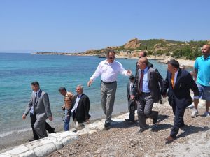 Bakan Günay, Atıl Durumdaki Fransız Tatil Köyü’nde İncelemelerde Bulundu