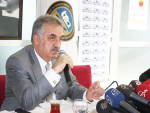 Gümrük Ve Ticaret Bakanı Hayati Yazıcının Basın Toplantısı