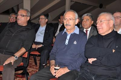 CHP Kampında Milli Maç Molası