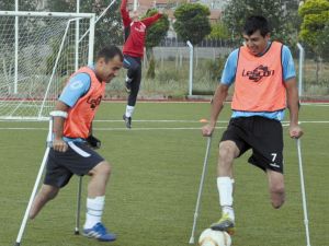 Ampute Milli Futbol Takımı Aksaray’da Kampa Girdi