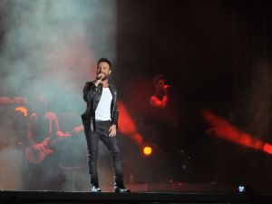 Bursada Megastar Tarkan Coşkusu