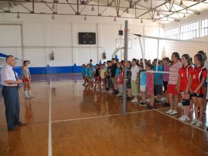 Kaymakam Damatlar, Voleybol Yaz Okulunu Ziyaret Etti