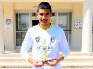 İdmanları İzledi Kendisini Bucaspor’un Kalesinde Buldu