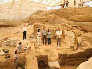 Bakan Günay Çatalhöyük’te