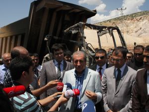 Bakan Eker, Silvan’da Yakılan Kum Ocağını Ziyaret Etti