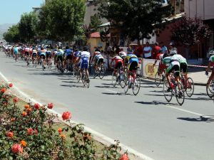 4. Uluslar Arası Muhsin Yazıcıoğlu Bisiklet Turu Devam Ediyor