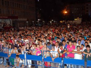 Uğur Işılak, Adıyamanlıları Coşturdu