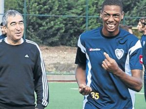 Bucaspor Fifalık Sıkıntılarını Çözüyor