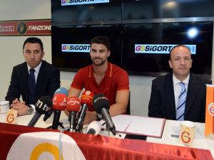 Galatasaray Engin Atsür İle Sözleşme İmzaladı